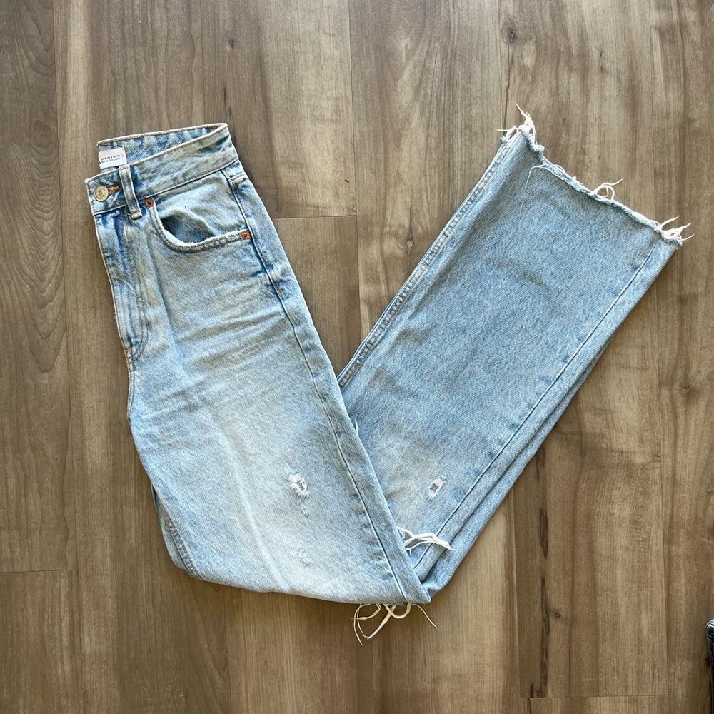 Zara Light Blue Distressed Women's Jeans 0